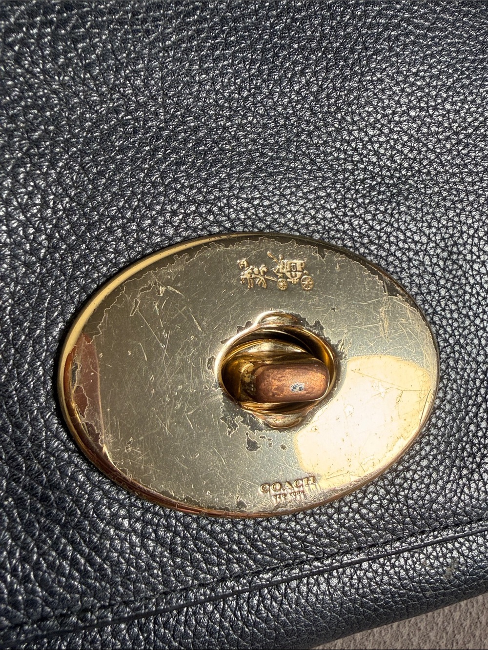 Coach Black Pebbled Leather Crossbody with Gold Turnlock Oval Plate - Picture 2 of 9